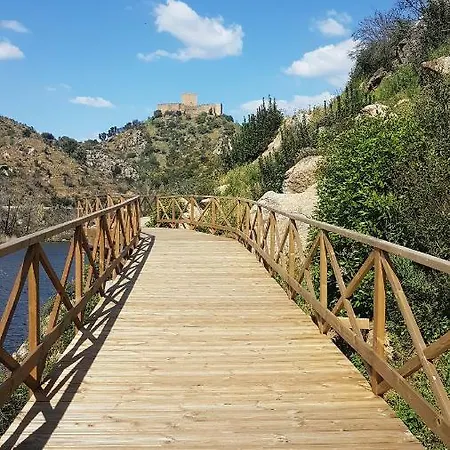 Проживание в семье Casa Do Cerrado Casal da Igreja